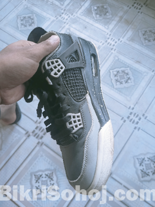 জর্ডান 4 অরজিনাল